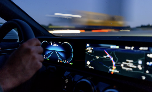 How AI is transforming Automotive plants: predictive maintenance, digital twins and explainable AI